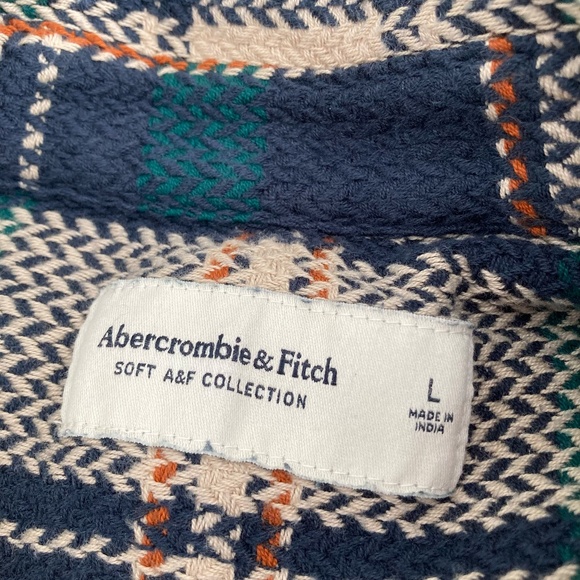 Abercrombie & Fitch Texturized Flannel - Picture 4 of 6